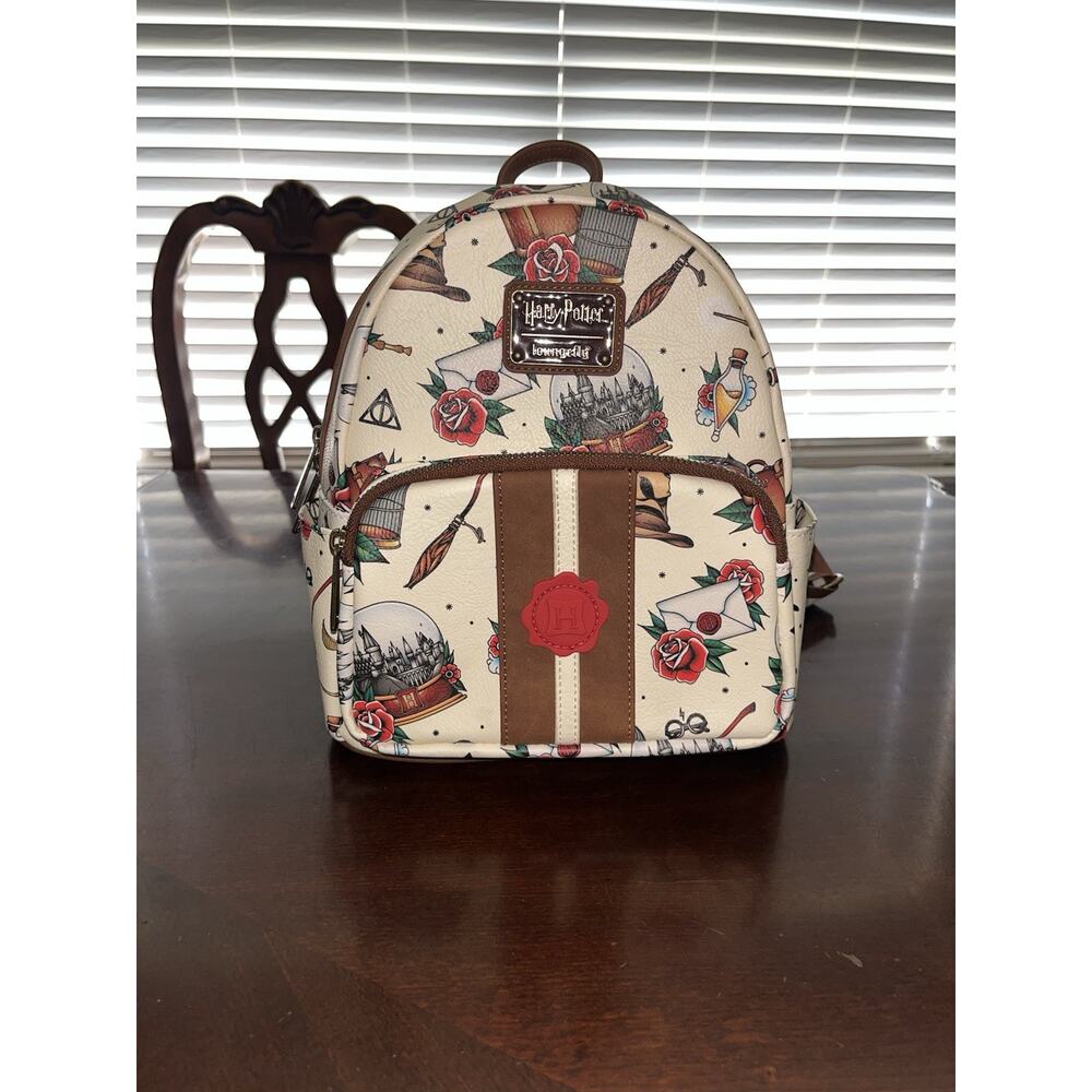 Loungefly Harry Potter Tattoo Art Cream Color Mini Backpack Excellent Condition - Picture 6 of 16
